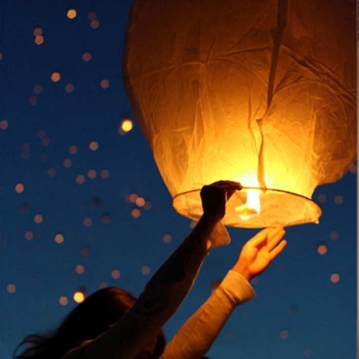 candle kite balloon