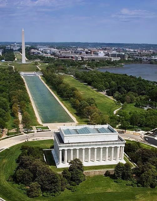 Washington reflecting pool